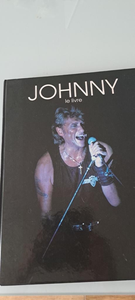 Livre jhonny, Ophalen of Verzenden, Zo goed als nieuw
