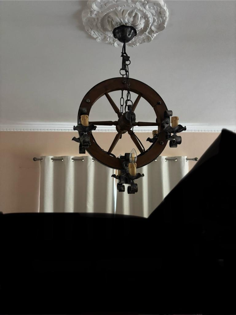 Lustre, Enlèvement