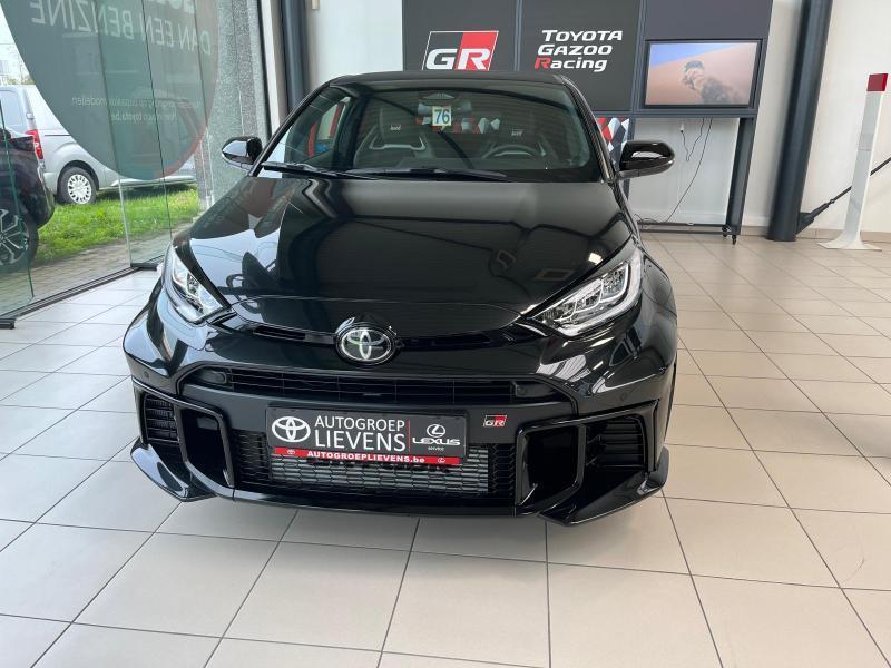 Toyota Yaris 1.6 MT BENZ GR-FOUR, 197 g/km, Electronic Stability Program (ESP), Boîte manuelle, Noir