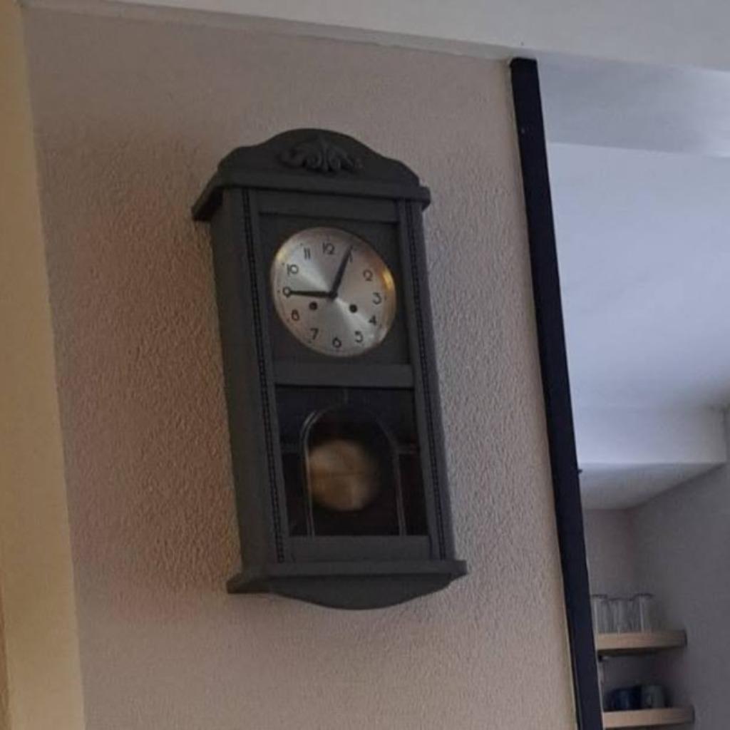 Hangklok (geverfd met krijtverf), Ophalen