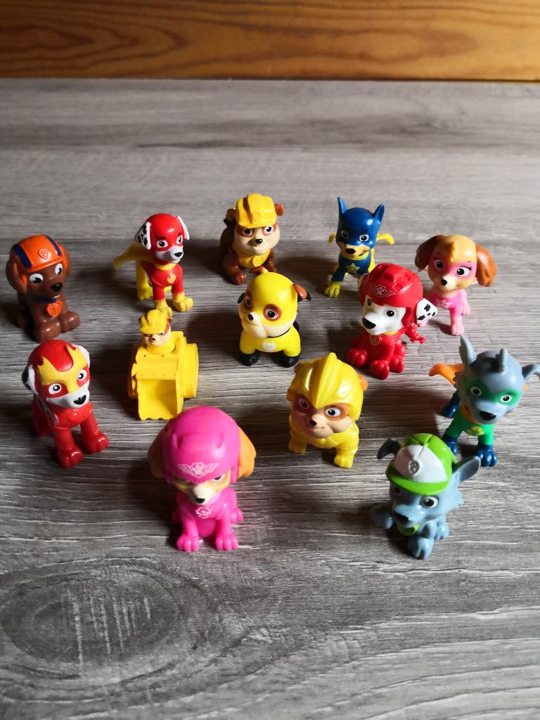 Setje diverse figuurtjes paw patrol, Ophalen