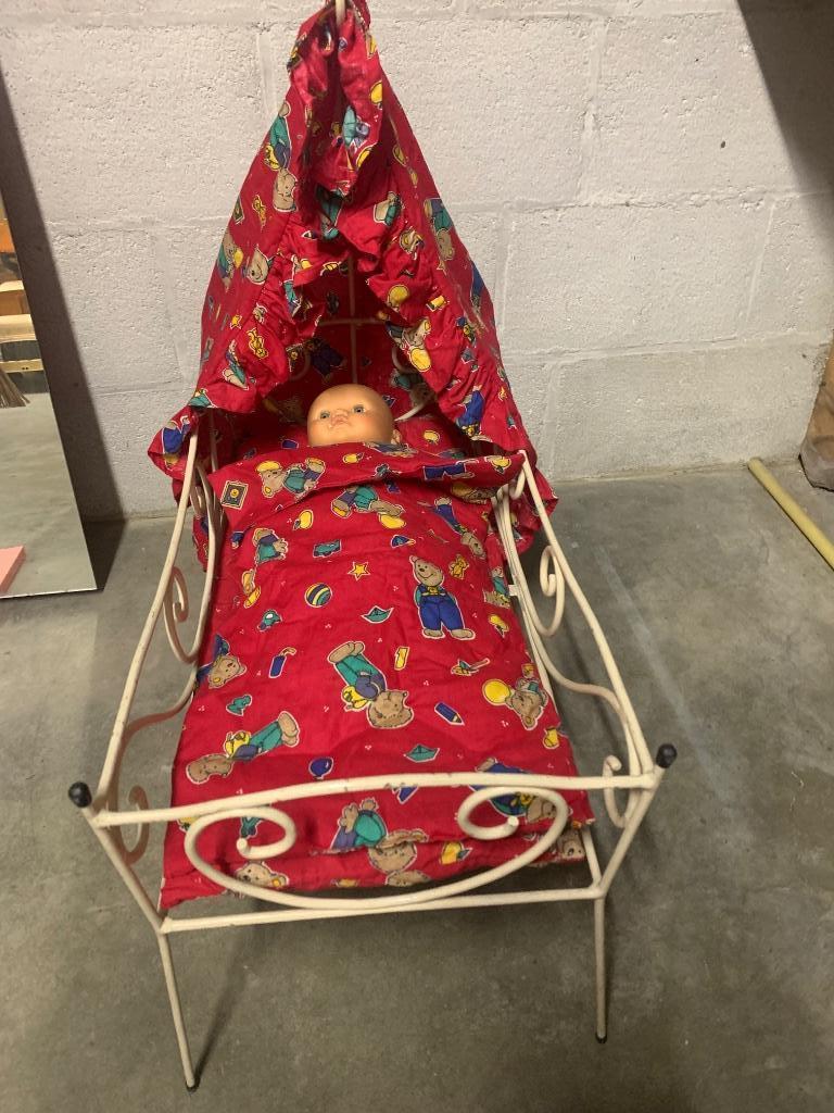 Poppenbed metaal vintage, Ophalen, Gebruikt, Babypop