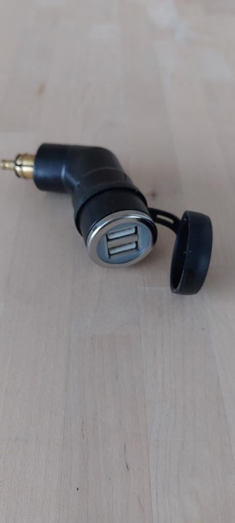 BMW USB dubbele aansluiting, Motoren, Ophalen of Verzenden