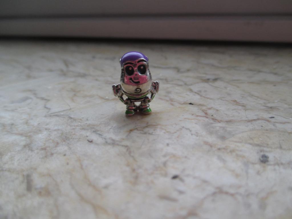 bedel Buzz Lightyear Pandora Disney, Ophalen of Verzenden, Nieuw, Pandora