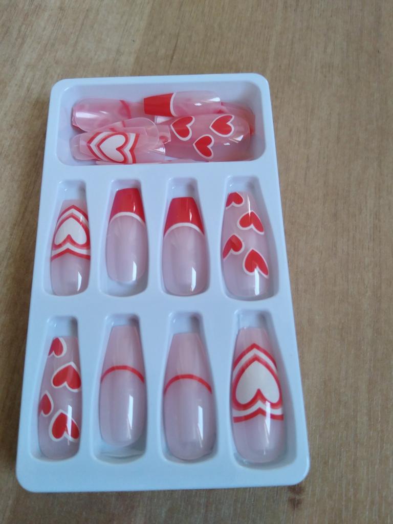 Nepnagel set hartjes, Nieuw, Ophalen of Verzenden, Accessoires, Handen en Nagels