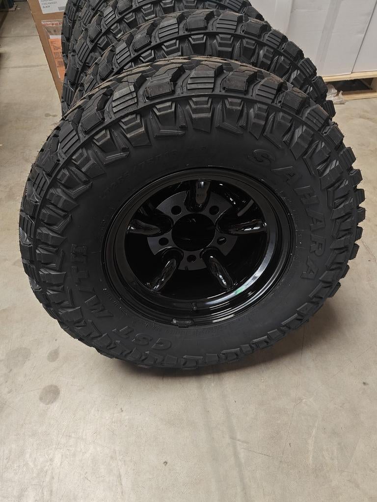 Set cst mud banden op challenge velgen Defender, Ophalen, Nieuw, Land Rover