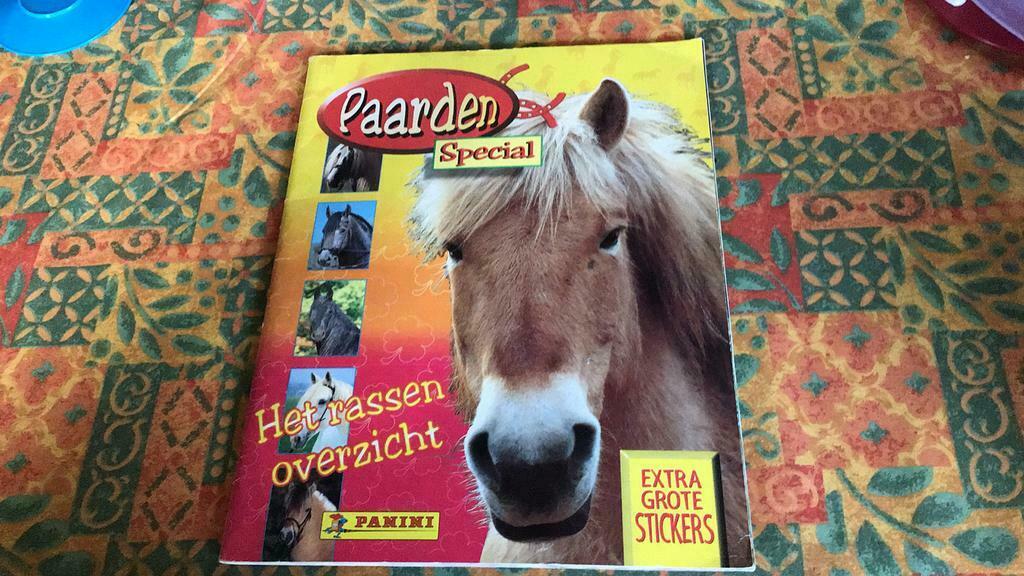 Panini spécial cheval (Z8), Enlèvement ou Envoi, Utilisé, Panini, Livre d'images