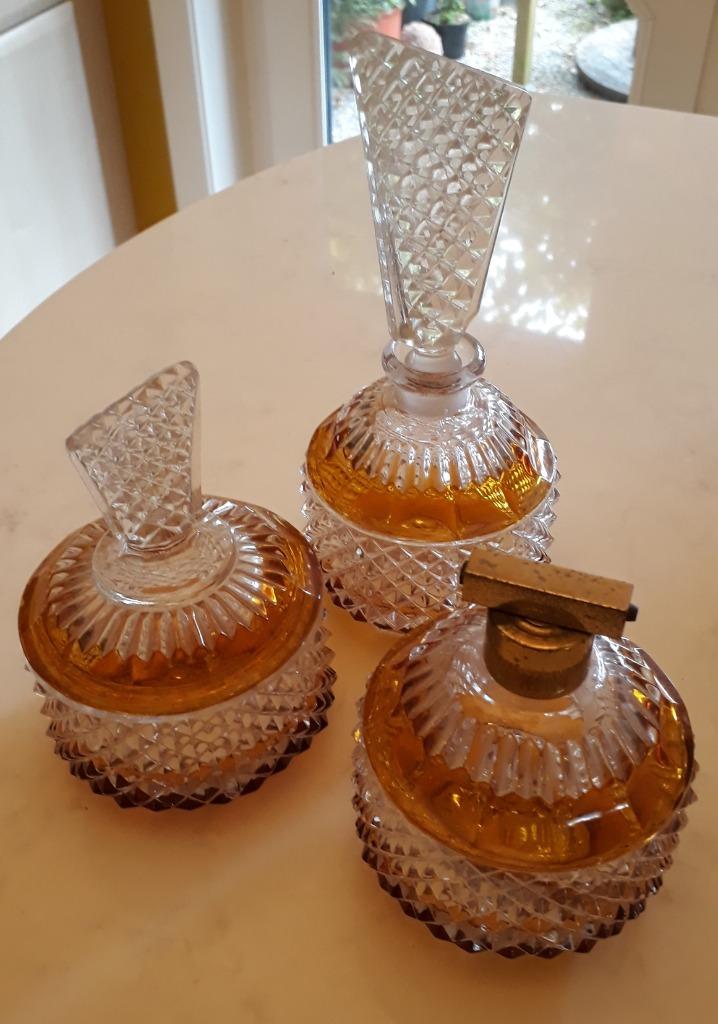 Ensemble vaporisateur de toilette et parfum, Enlèvement, Utilisé