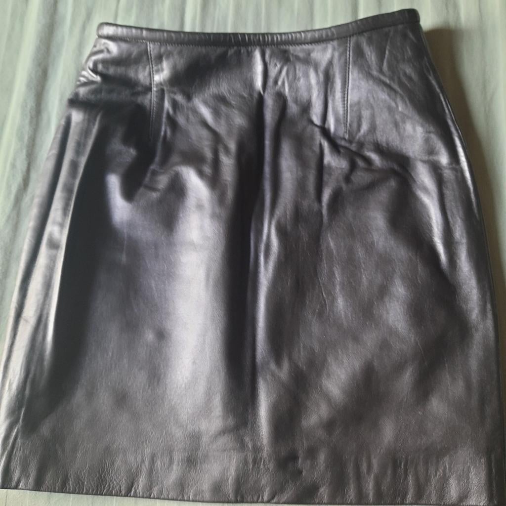 MARCCAIN*MINI-JUPE EN CUIR VIOLET*NEUVE*PETITE*, Neuf, Enlèvement, Violet, MarcCain