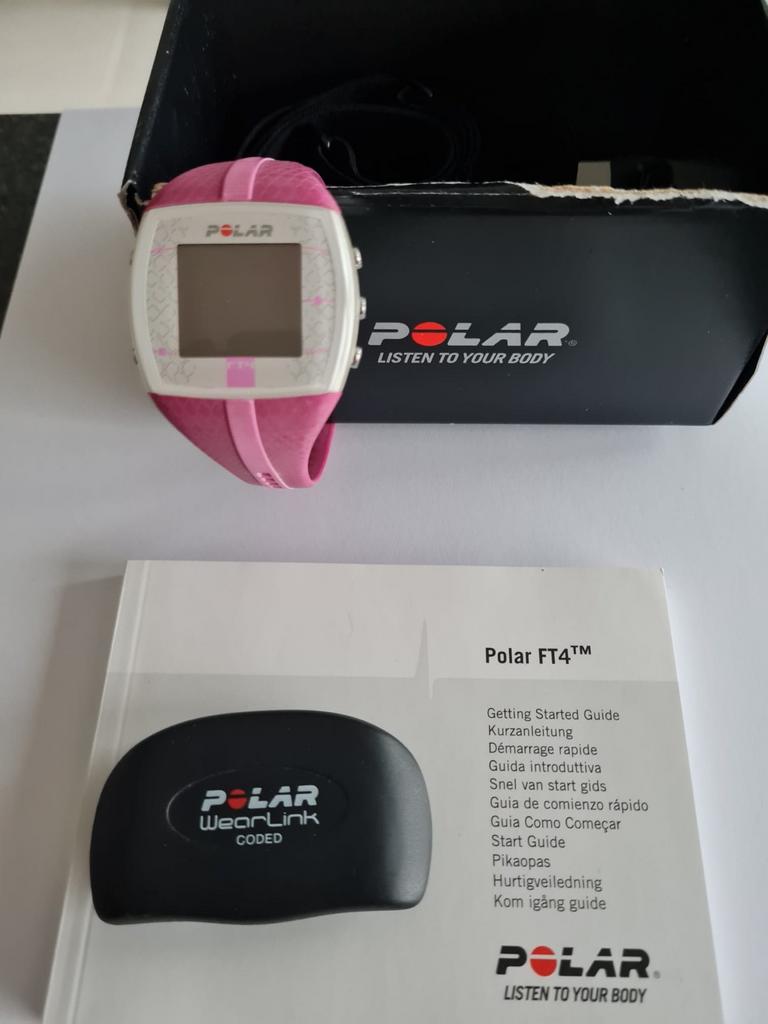 Te Koop POLAR Uurwerk FT4 ( dames ), Sport en Fitness, Ophalen, Gebruikt, Polar, Met borstriem