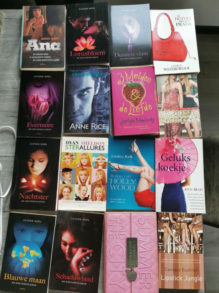 Lot boeken te koop (vrouwenboeken), Ophalen