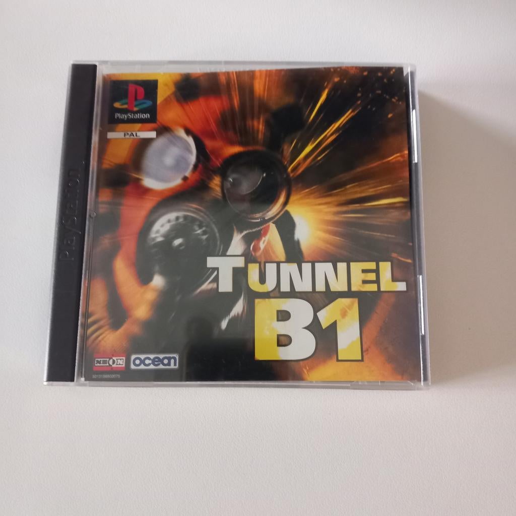 Tunnel B1 playstation 1, Ophalen of Verzenden, Zo goed als nieuw