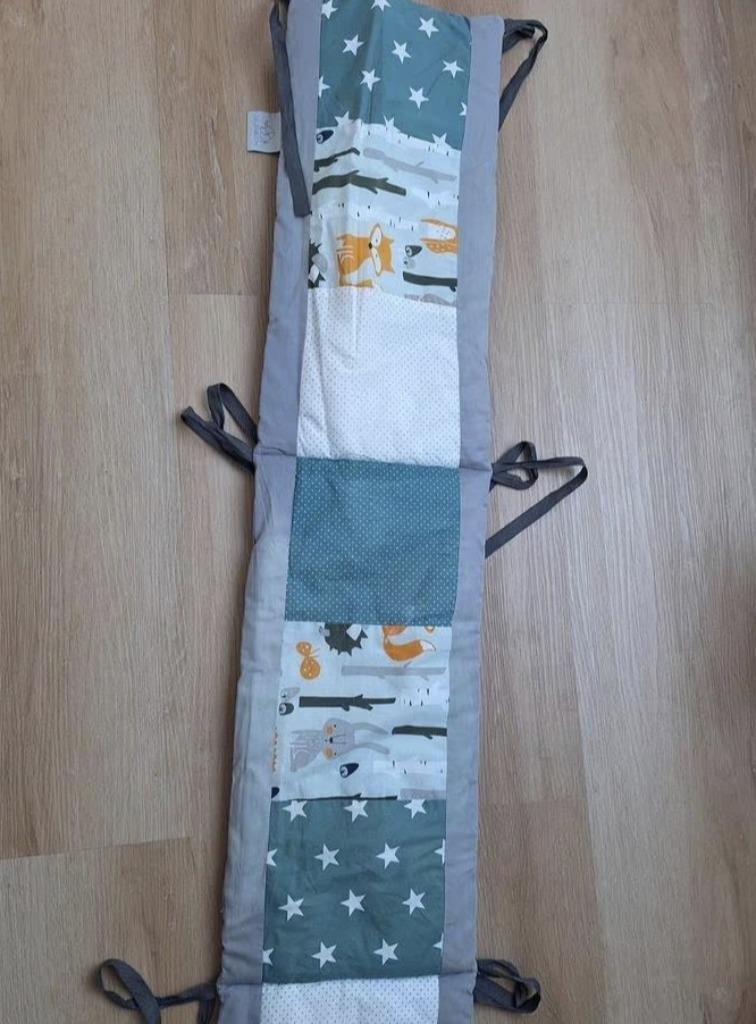ULLENBOOM Tour de lit bébé forêt pétrole bleu 180x30 cm, Enfants & Bébés, Chambre d'enfant | Linge de lit, Garçon ou Fille, Enlèvement ou Envoi
