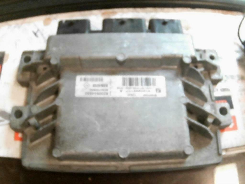 Boitier moteur Renault 8200944930 (98), Ophalen of Verzenden, Gebruikt, Renault