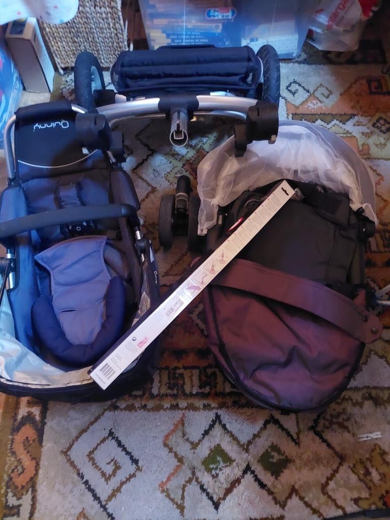 Poussette quinny quasi neuve multifonctions, Enlèvement, Comme neuf, Poussette, Quinny