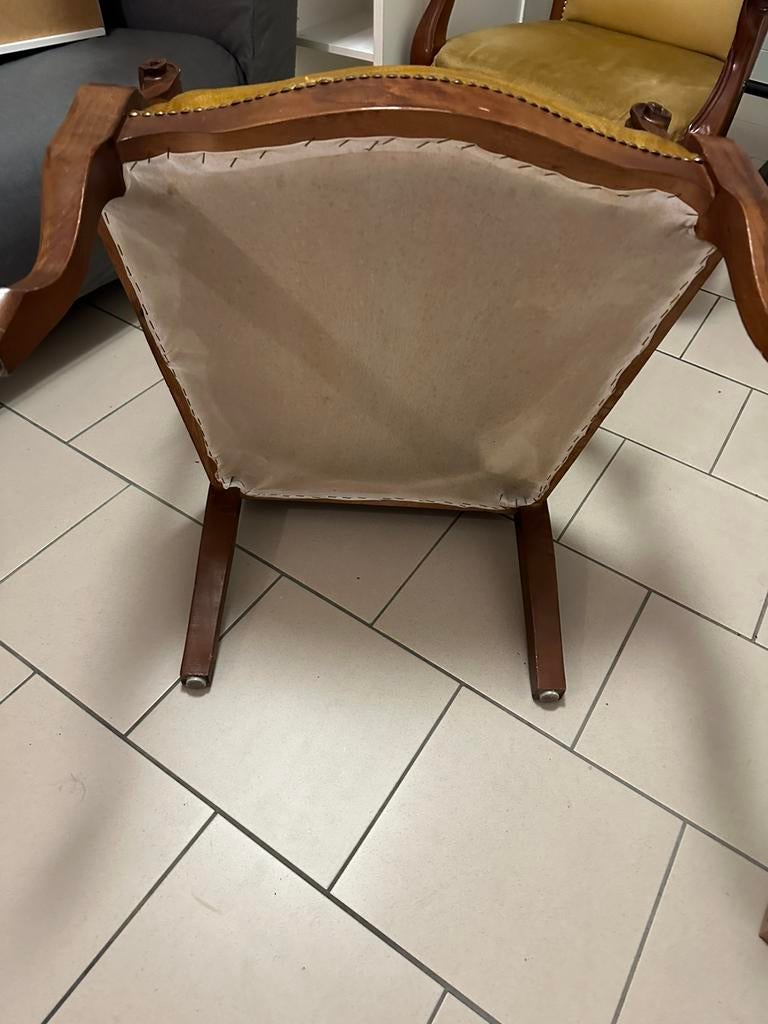 Deux fauteuils anciens, Enlèvement ou Envoi