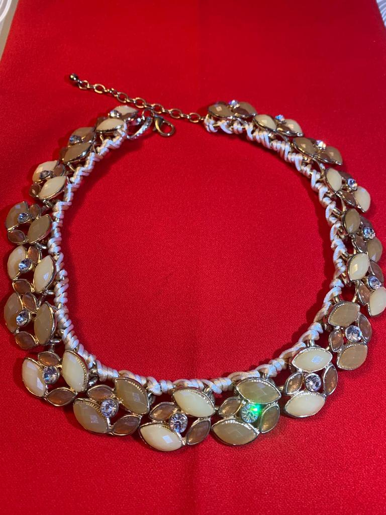 Collier en strass, Bijoux, Sacs & Beauté, Colliers, Neuf, Avec strass, Enlèvement ou Envoi, Autres couleurs