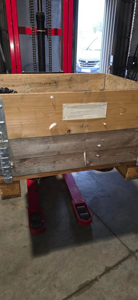 Opzetranden paletten, Ophalen