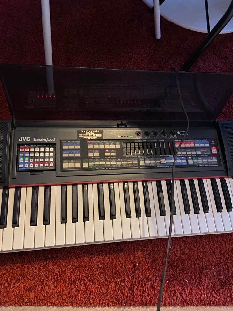 keyboard piano horloge vaatwaskandelaar cooker kastkas tafel, Ophalen