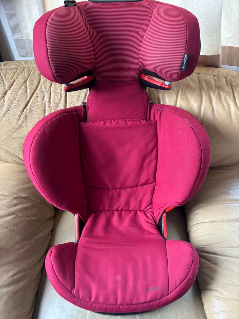 Siège auto Maxi-Cosi Rodifix air protect rouge, Enfants & Bébés, Sièges auto, Utilisé, Maxi-Cosi, Isofix, Dossier réglable, Protection latérale
