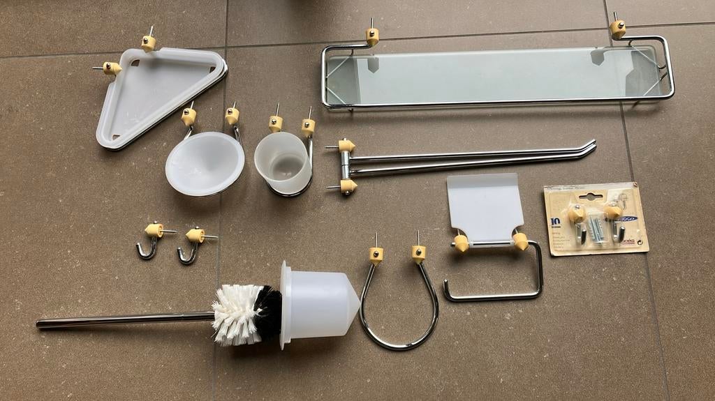 Complete set badkamer accessoires, Ophalen, Zo goed als nieuw