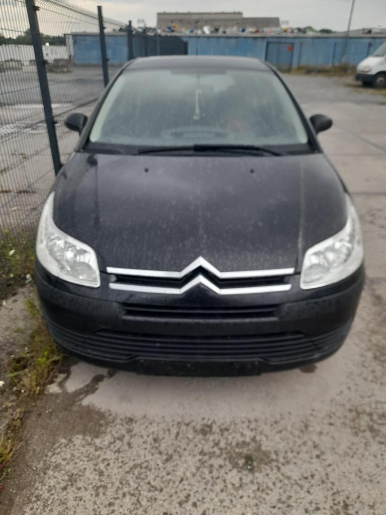 Nombreuses pièces Citroën c 4 moteur cassé // 5060 AUVELAIS, Citroën, Arrière, Enlèvement, Utilisé