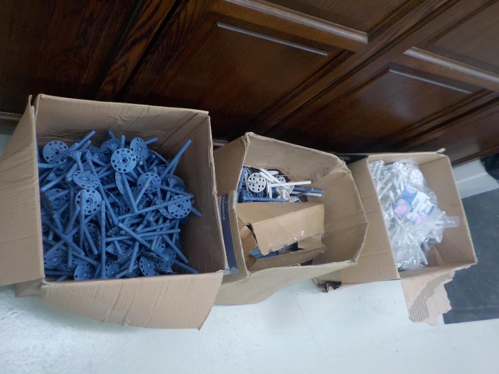 lots de chevilles isolation, Bricolage & Construction, Enlèvement, Neuf, Isolation des murs