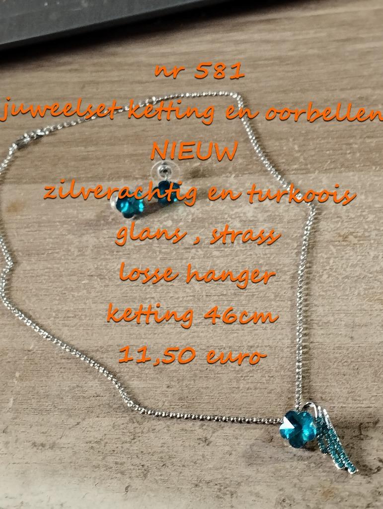 581. Parure de bijoux : collier et boucles d'oreilles, NEUF,, Bijoux, Sacs & Beauté, Colliers, Autres matériaux, Bleu, Envoi, Neuf