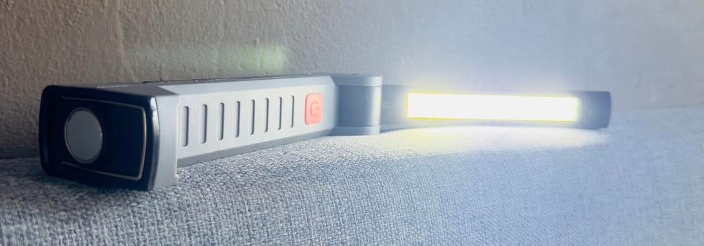 Oplaadbare, opvouwbare lamp, haak, magneet en oplader, Caravans en Kamperen, Ophalen of Verzenden, Batterij