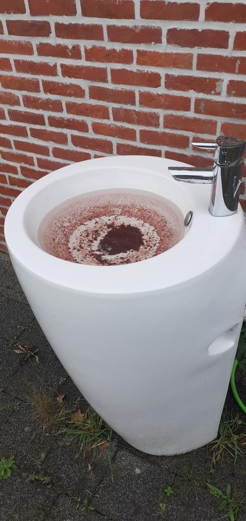 Pompenbak, Ophalen