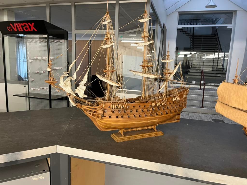 Bois pour faire des bateaux modeliste et machines, Enlèvement, Comme neuf