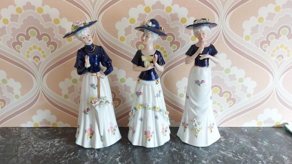 3 porseleinen dames, Ophalen of Verzenden
