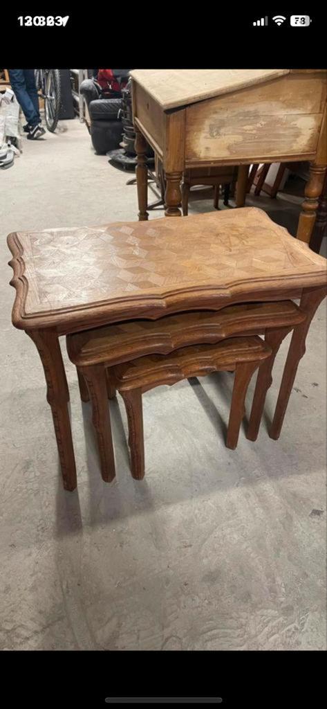 Table gigognes, Ophalen