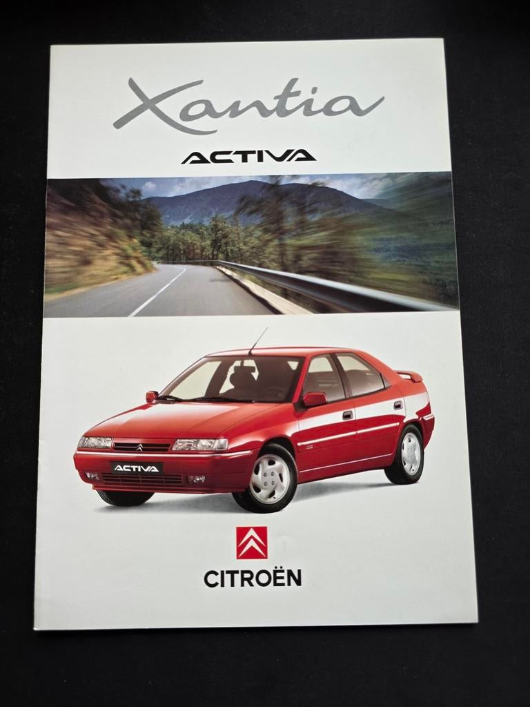 Brochure Citroën Xantia Activa 1995, Boeken, Auto's | Folders en Tijdschriften, Ophalen of Verzenden, Citroën