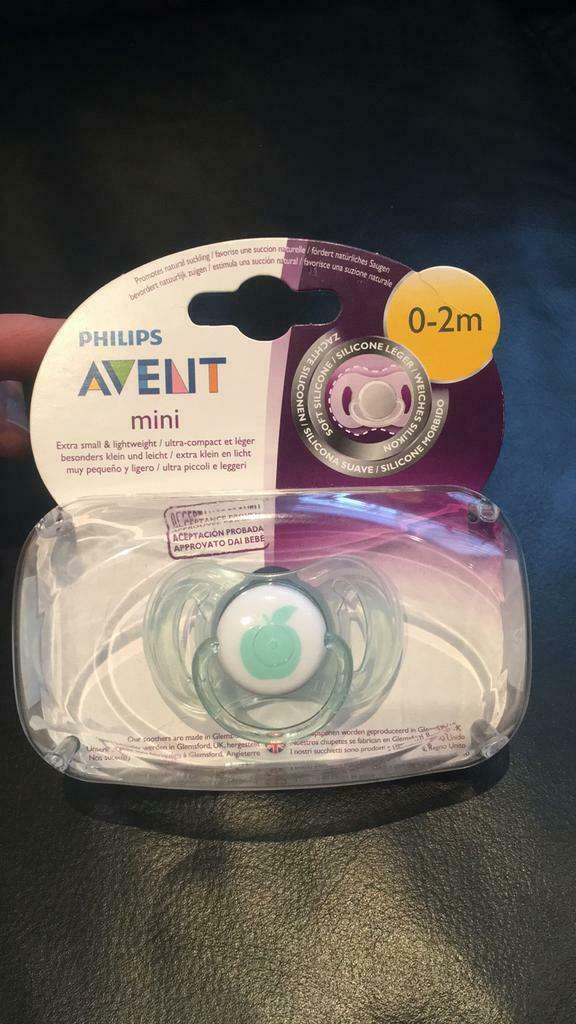 Sucette nouveau-né AVENT avec capuchon - NEUVE