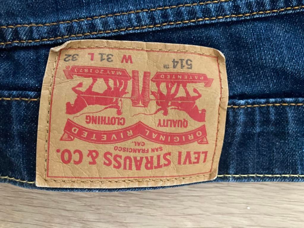 Levis jeans 31 maat 32 lengte, Blauw, Nieuw, W32 (confectie 46) of kleiner, Ophalen of Verzenden