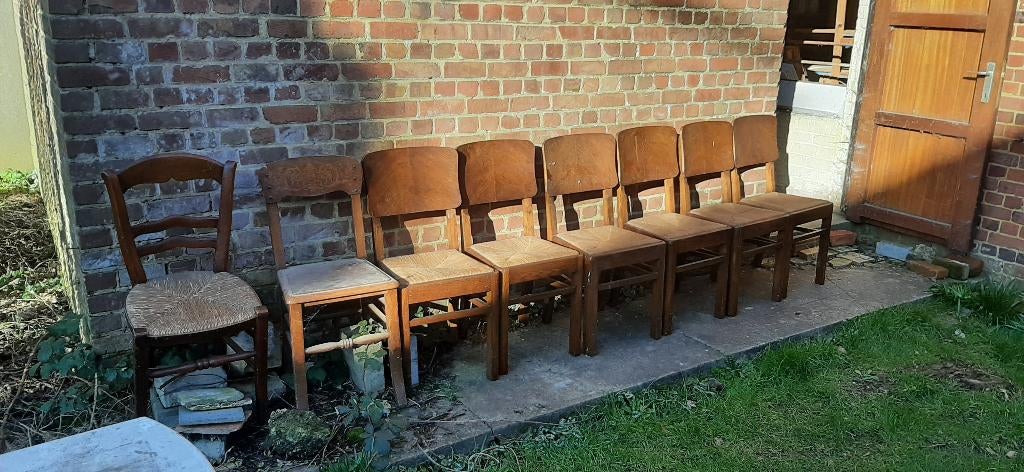 Ensemble de tables avec un ensemble de chaises, Enlèvement