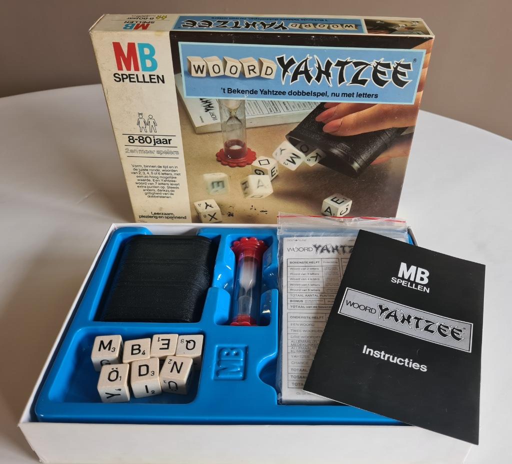 Woord Yahtzee van 'MB', Trois ou quatre joueurs, Enlèvement ou Envoi, Comme neuf, MB spellen