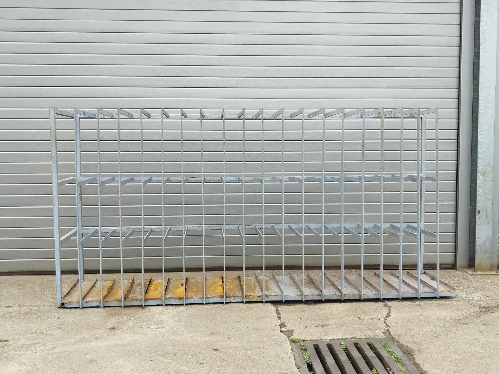 Metaal / platen rek / lengte x hoogte x diepte 315x150x70cm, Doe-het-zelf en Bouw, Ophalen, Overige materialen, Platen rek, Geen idee
