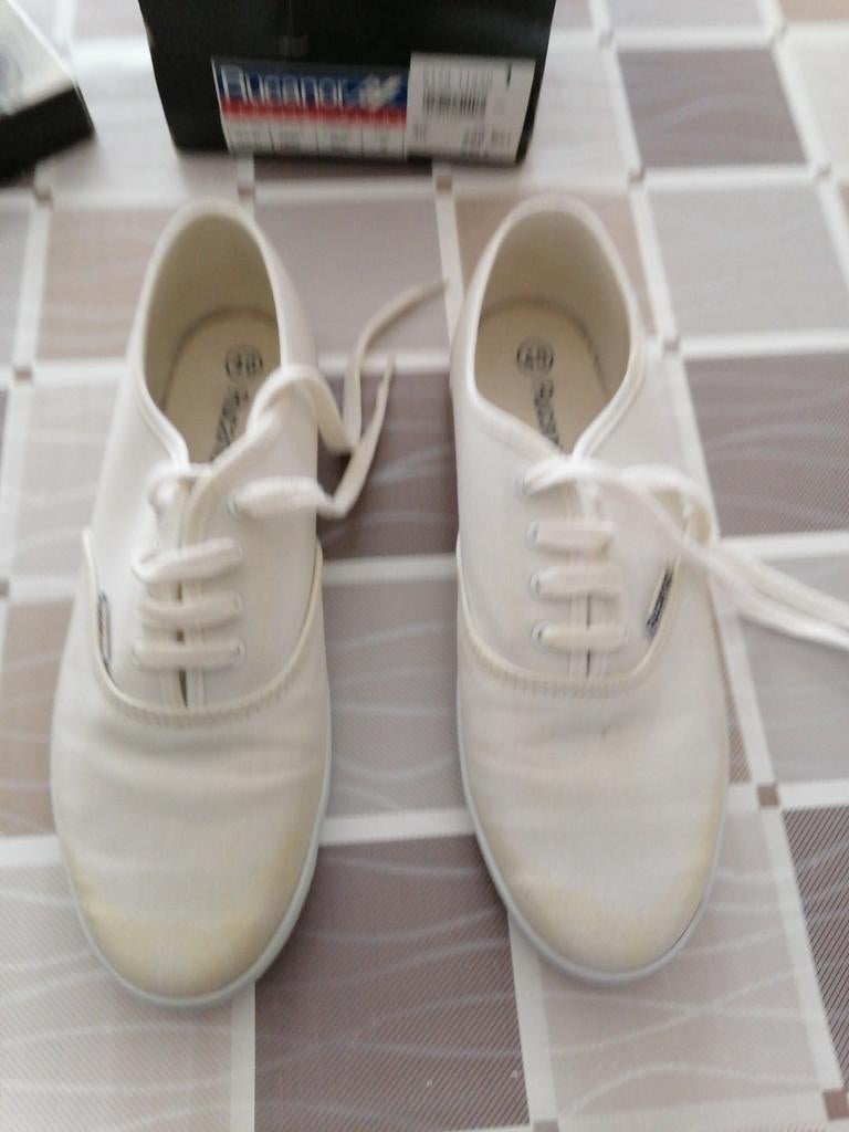 Witte stoffen schoenen, Ophalen of Verzenden, Zo goed als nieuw, Schoenen