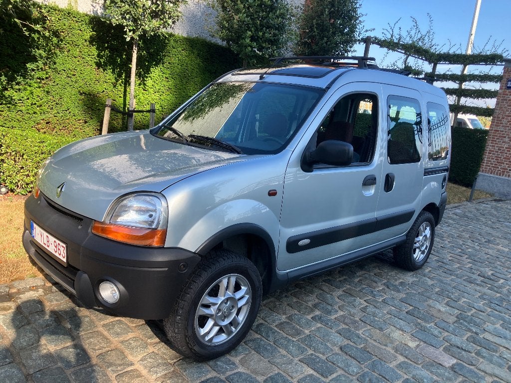 RENAULT kangoo 4X4  benzine, Auto's, Stof, Bedrijf, Handgeschakeld, 4x4