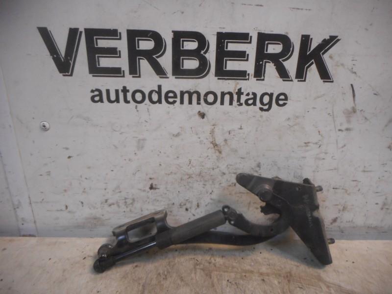 COFFRE COUVERCLE CHARNIERE DROIT Renault Megane Coupé (DA), Utilisé, Renault