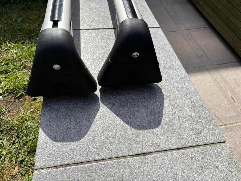 Barres de toit d'origine Opel Zafira, Autos : Divers, Porte-bagages, Enlèvement, Comme neuf