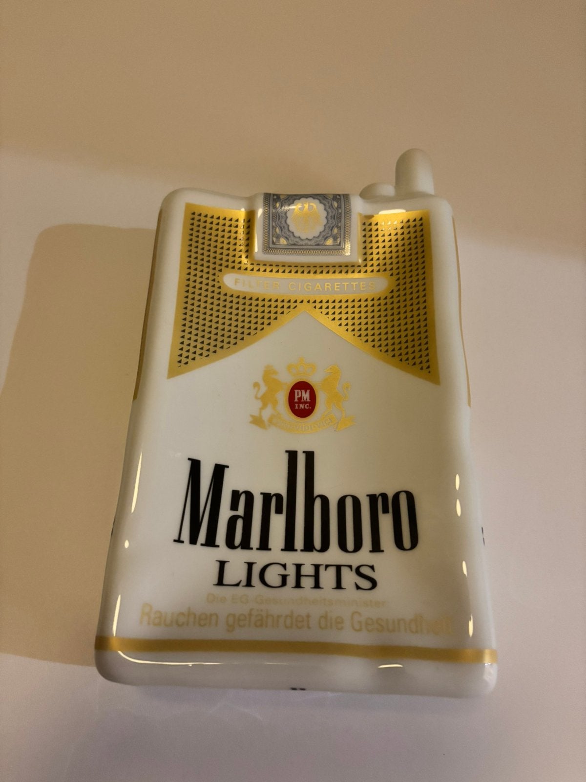 Zeldzame asbak van Marlboro lights, Ophalen of Verzenden, Zo goed als nieuw, Asbak