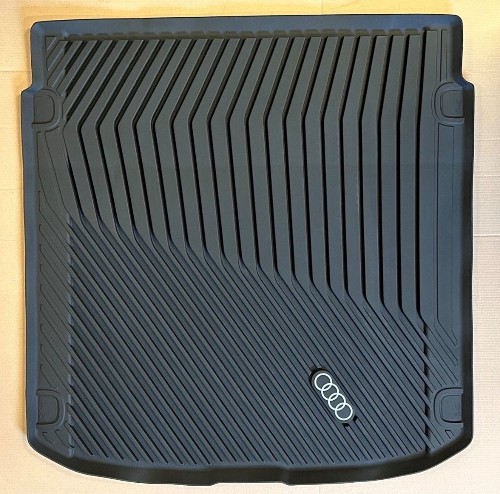Audi A5 B10 - Kofferschaal Rubber / Kofferbak mat Rubber, Ophalen, Nieuw