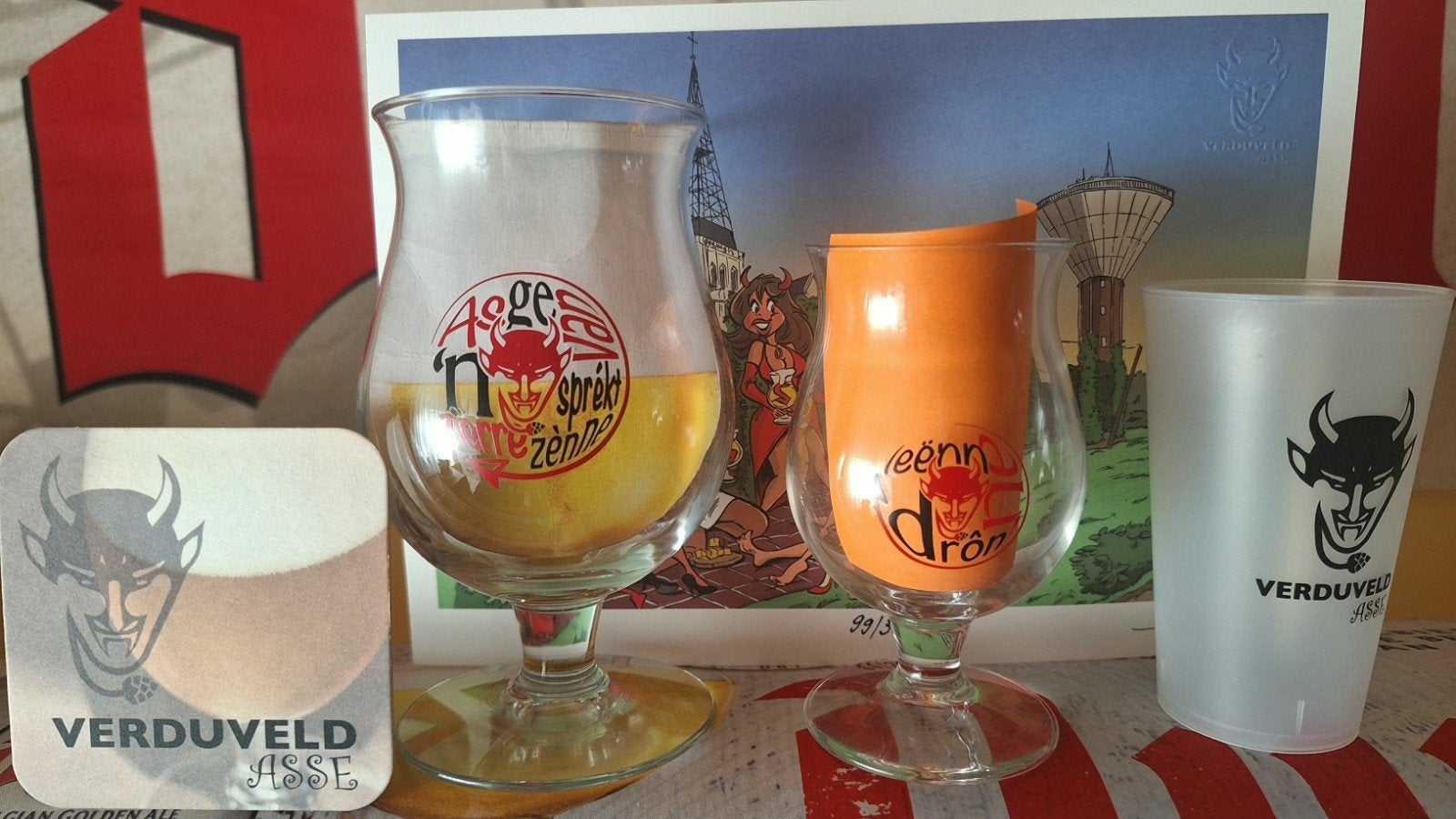 Duvel " Duvelclub Asse Pakketje ", Verzamelen, Ophalen of Verzenden, Zo goed als nieuw, Glas of Glazen, Duvel
