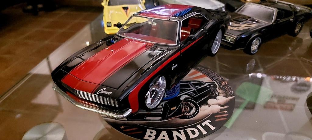 Chevy camaro mint staat no box jada, Hobby & Loisirs créatifs, Voitures miniatures | 1:18, Enlèvement ou Envoi, Voiture