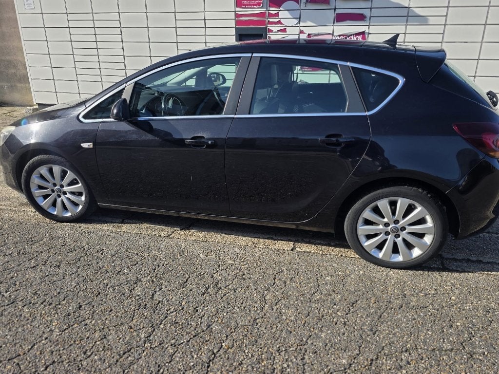 Opel Astra 1.6, Auto's, Automaat, Achterwielaandrijving, Leder, 105 kW