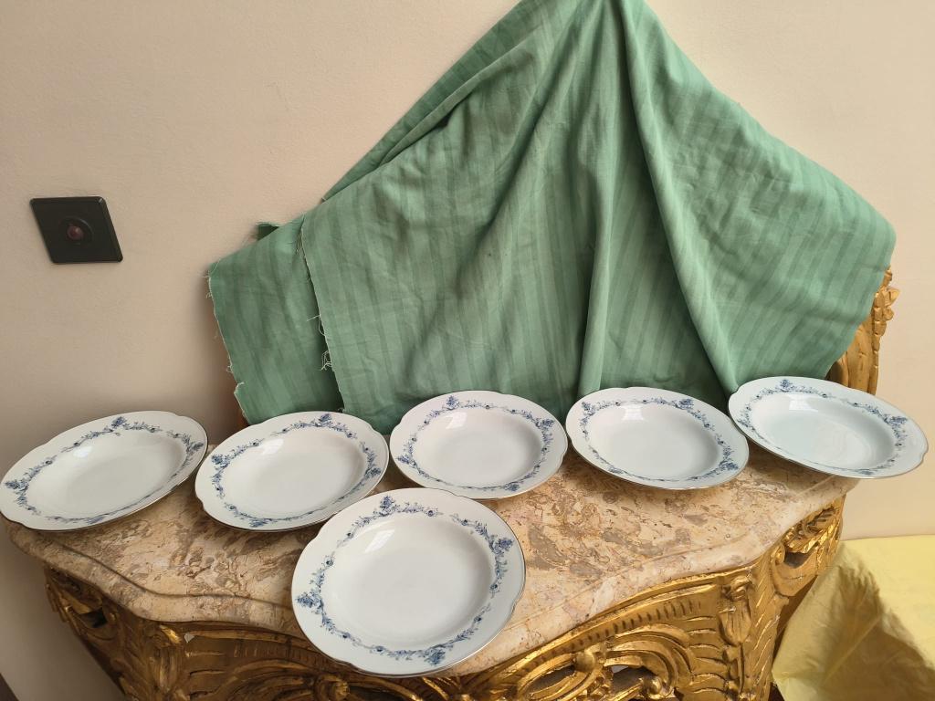 6 witte met blauw versierd Bavaria soepborden, Enlèvement ou Envoi, Utilisé, Céramique, Assiettes(s)