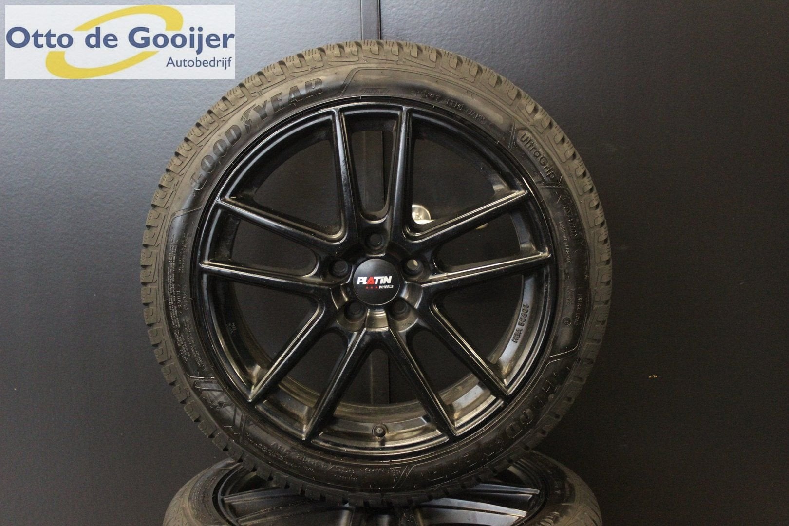 Ford Focus ST Velgen 18 Inch Winterbanden 8 Milimeter Profie, Auto-onderdelen, Banden en Velgen, Ophalen, 18 inch, Gebruikt, -